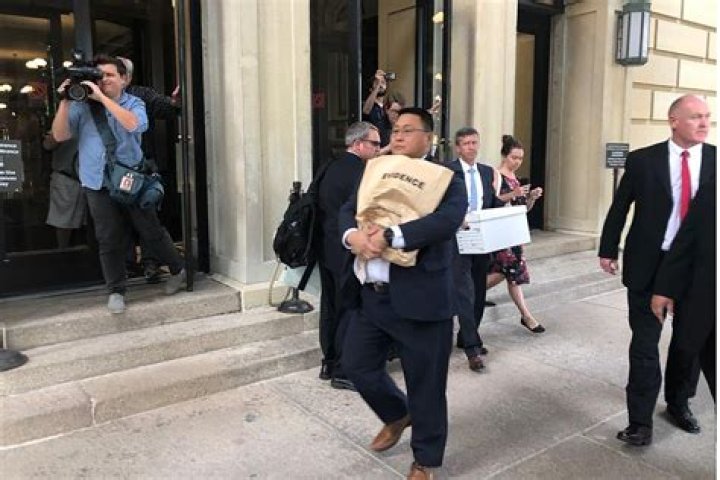 FBI agents raid Illinois state senator’s home, offices