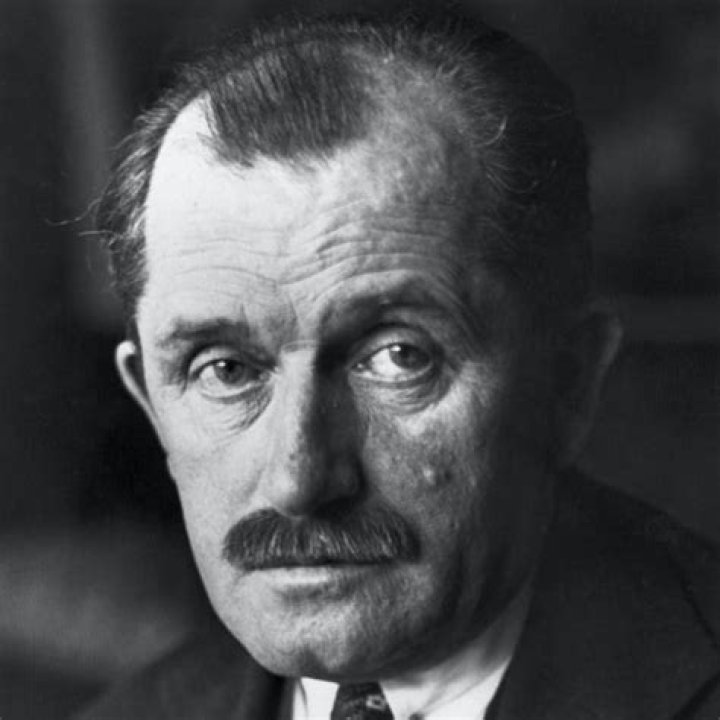 Ferdinand Porsche - Cars, Life & Facts