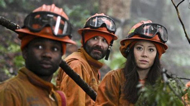 Fire Country Fans Are A Complete Wreck Over [SPOILERS] Death In Episode 15
