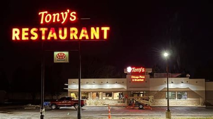 Foodie Friday: Ross’ Restaurant | OurQuadCities