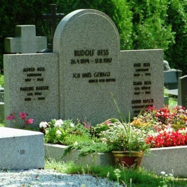 Former KGB officer claims to have cremated Hitler