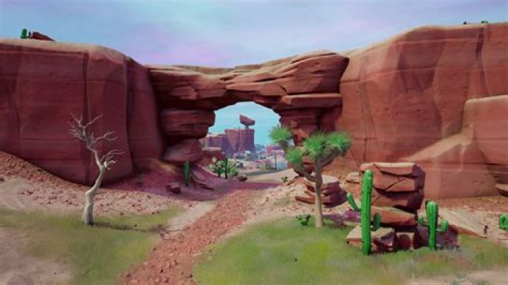 Fortnite: How to Swing Under an Arch