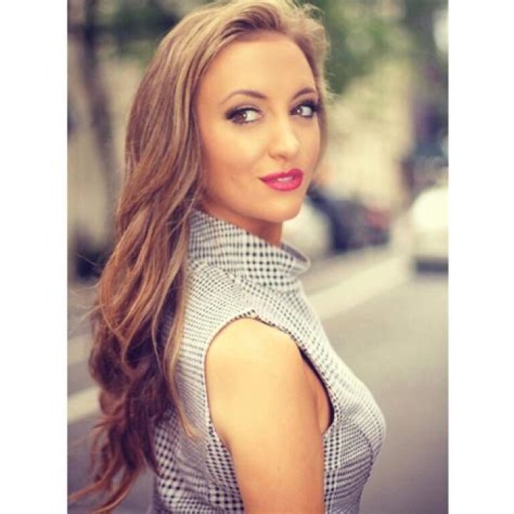 Fox News Employee, Jennifer Eckhart | See 8 Facts about her.