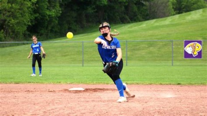 Geneseo softball tops Pontiac 9-2