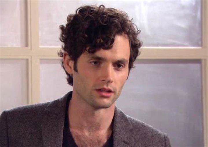 Gossip Girl's Identity Was Actually Revealed In The First Episode