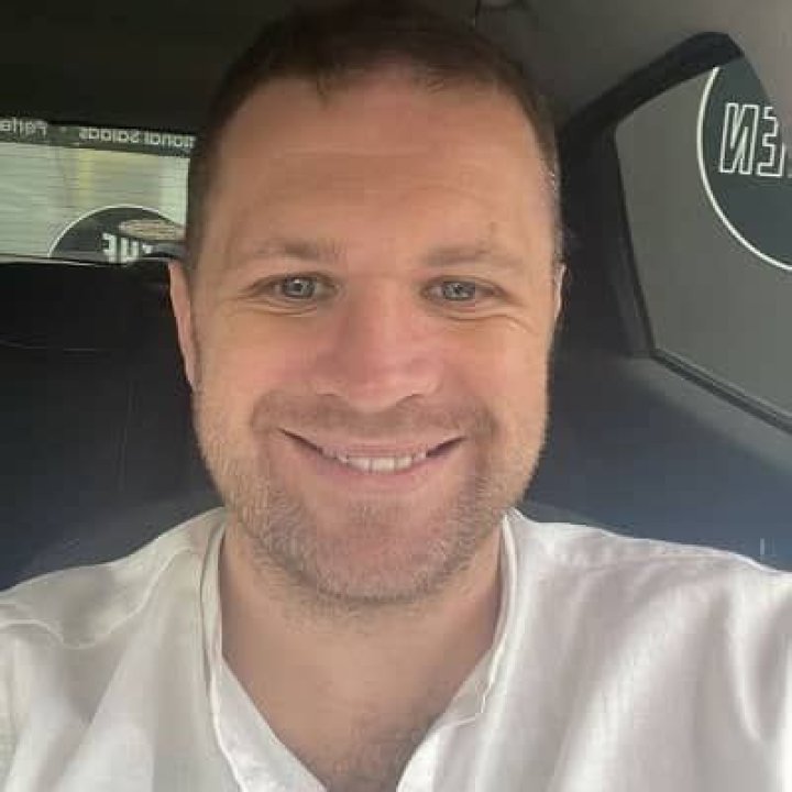 Greg Horan- Wiki, Age, Wife, Ethnicity, Net Worth, Height, Career