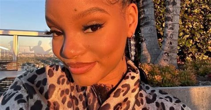 Halle Bailey’s Velvet Brown Nail Color Is Perfect For Fall