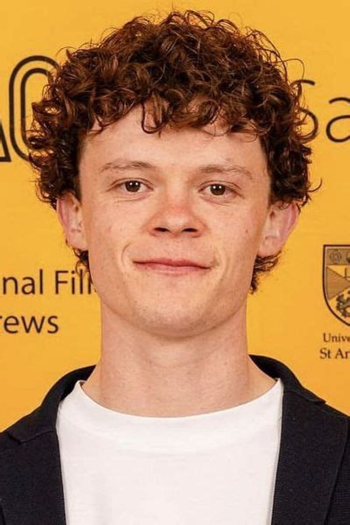 Harry Holland (Actor) Wiki, Biography, Age, Girlfriends, Family, Facts and More
