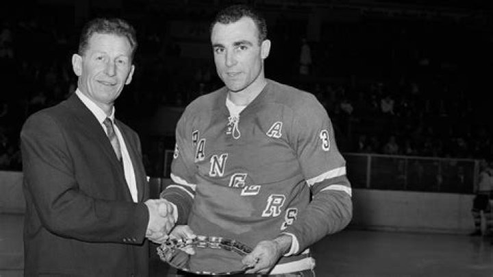 Harry Howell Bio [2023 Update]: Hockey & Net Worth