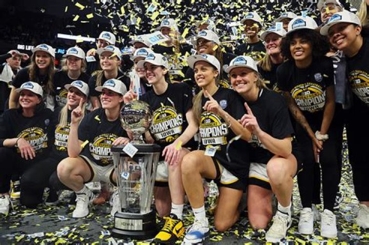 Hawkeyes rally for Big Ten Tournament three-peat in overtime