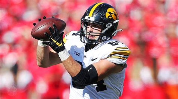 Hawkeyes’ Sam LaPorta: ‘Focus is on playing bowl game’