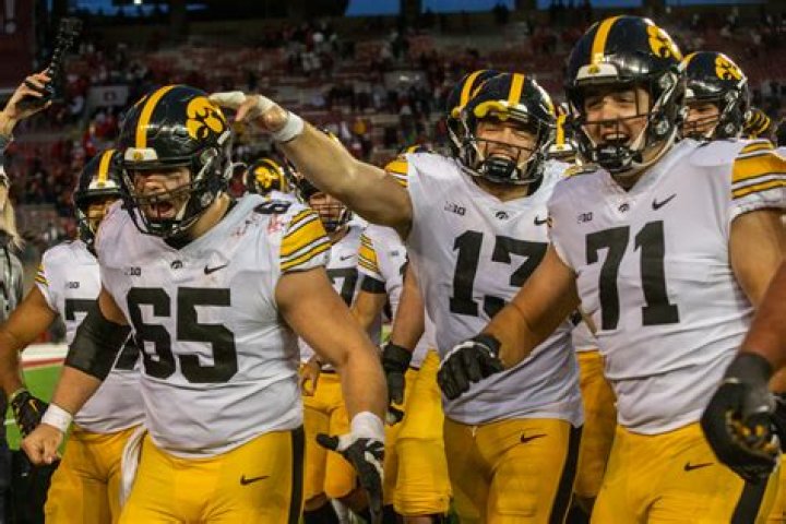 Hawkeyes’ Sam LaPorta named Big Ten Tight End of the Year
