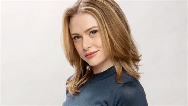 Hayley Erin Talks Playing Claire on 'Y&R' and New Motherhood