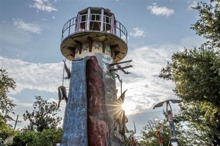 Heart of Louisiana: Sculpture garden