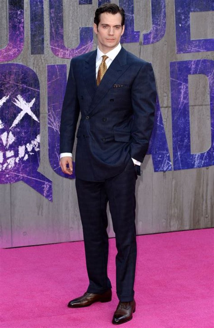 Henry Cavill Explains How To Look Good In A Suit When You’re Built Like Superman