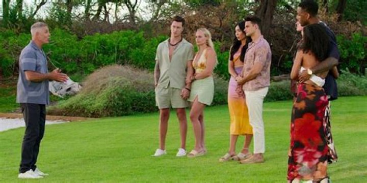 Here's How Apply To 'Temptation Island' — And The Kind Of Contestants They're Looking For