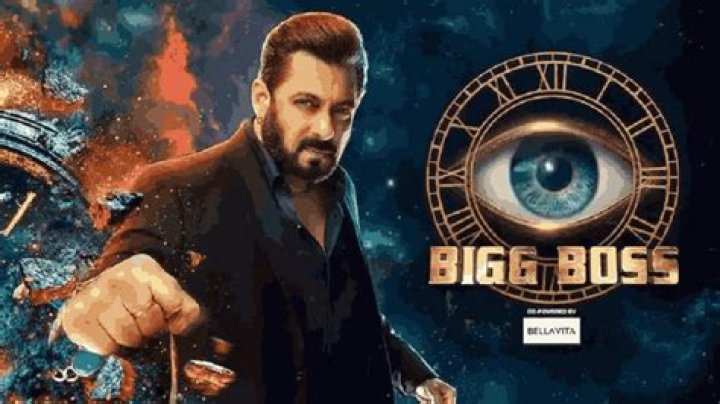 How do fandoms shape reality TV shows like Bigg Boss and Khatron Ke Khiladi?