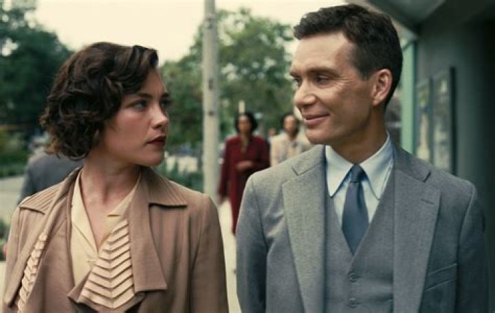How Florence Pugh Made The Most Of Her Unexpected Break On Oppenheimer Set During THIS Scene With Cillian Murphy? Deets Inside