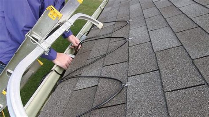 How Much Do Roof De-Icing Kits Cost to Run?