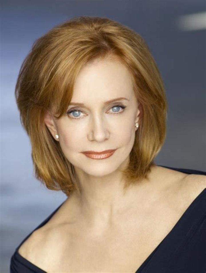 How old is Swoosie Kurtz? Age, Sisters, Net Worth, Plastic Surgery