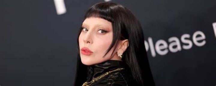 How Tall Is Lady Gaga In Feet?