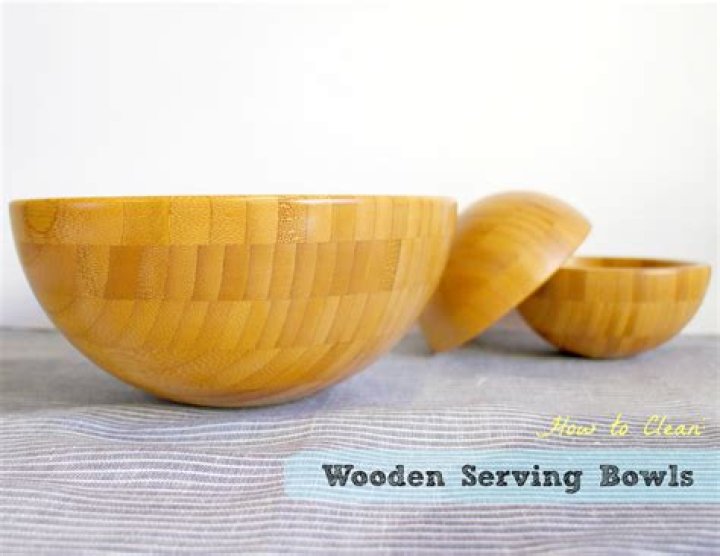 How to Clean Wooden Serving Bowls
