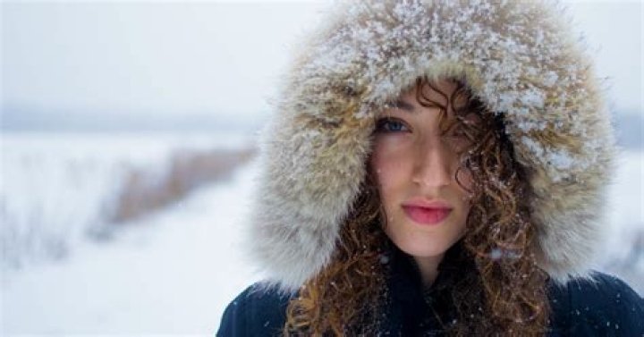 How To Dress For Windy Cold Weather & Not Freeze Before You Get To The Office