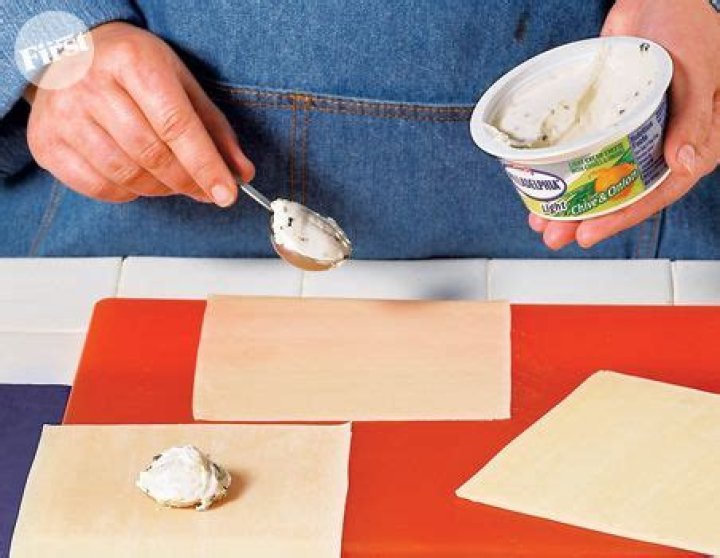 How to Make Cheesy Wonton Bats