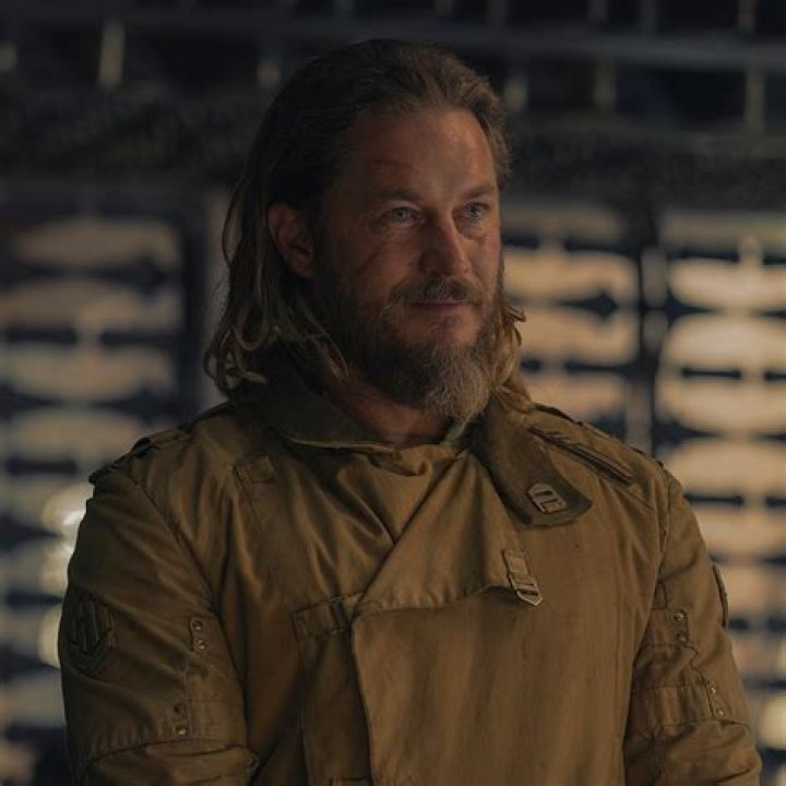 How Travis Fimmel Botched A Stunt On Patrick Swayze's The Beast