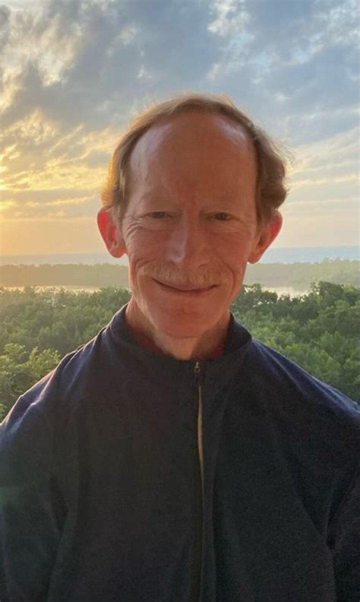 Hunt Harris Obituary News: Longtime Quad Cities community leader, Hunt Harris dies at 74