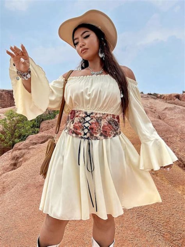 I’m a plus-size cowgirl – people think I'd dress like an old woman but I ‘own the runway’ in stylish, sexy rodeo clothes