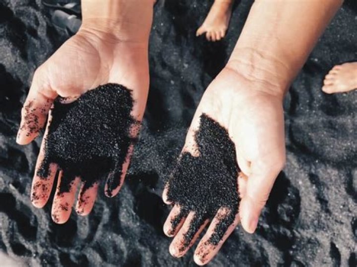 I Took A Bath In Volcanic Sand To See If It Would Improve My Skin & I Barely Survived