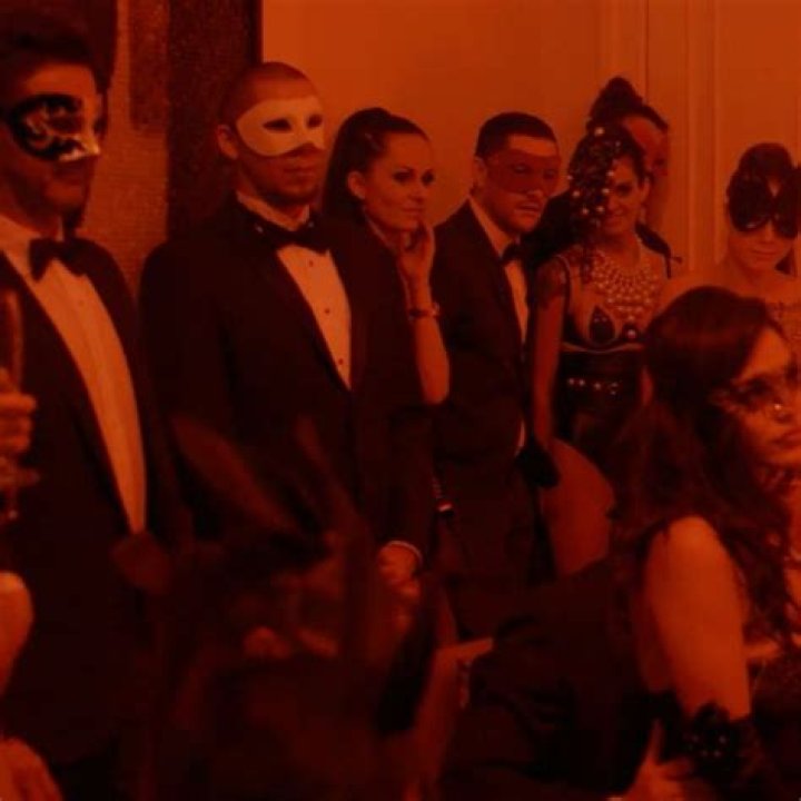 I Went To A SNCTM Sex Party For An Exclusive, Erotic Night