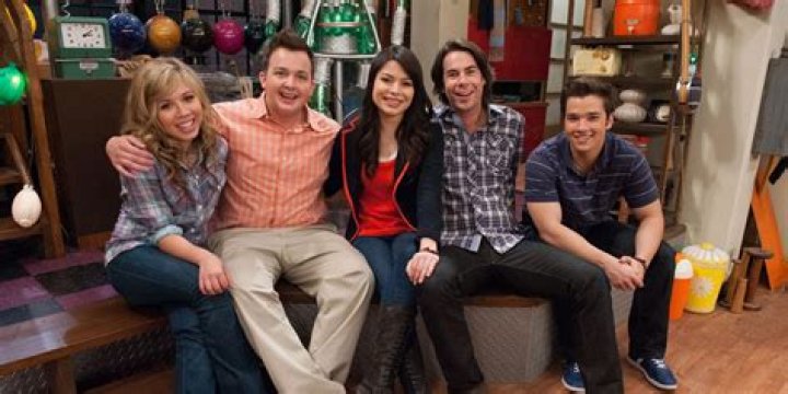 iCarly Revival Coming to Paramount Plus with Original Cast Members