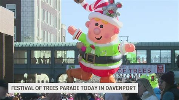 Inflated and elated: Festival of Trees Holiday Parade returns to downtown Davenport