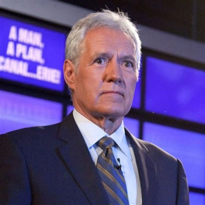 Inside Alex Trebek’s Battle Against Stage 4 Pancreatic Cancer