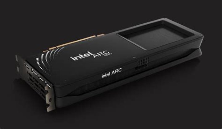Intel Shows Off ARC Graphics Card For First Time