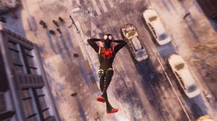 Into The Spider-Verse suit in Spider-Man: Miles Morales moves just like the movie
