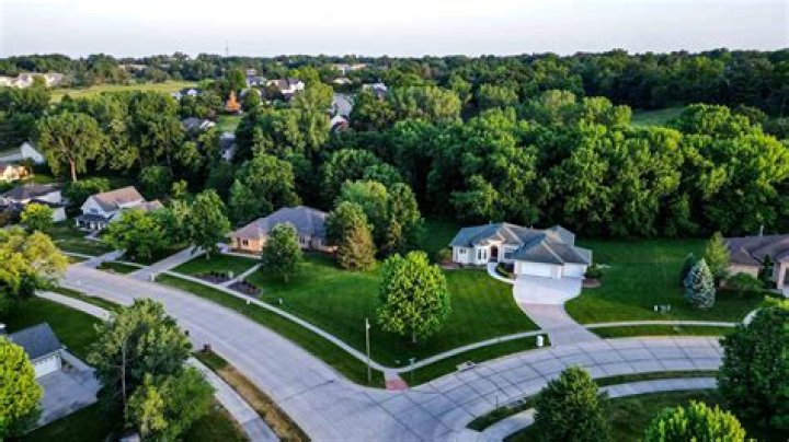 Iowa’s only peer-run respite house in DeWitt progressing in move to bigger digs
