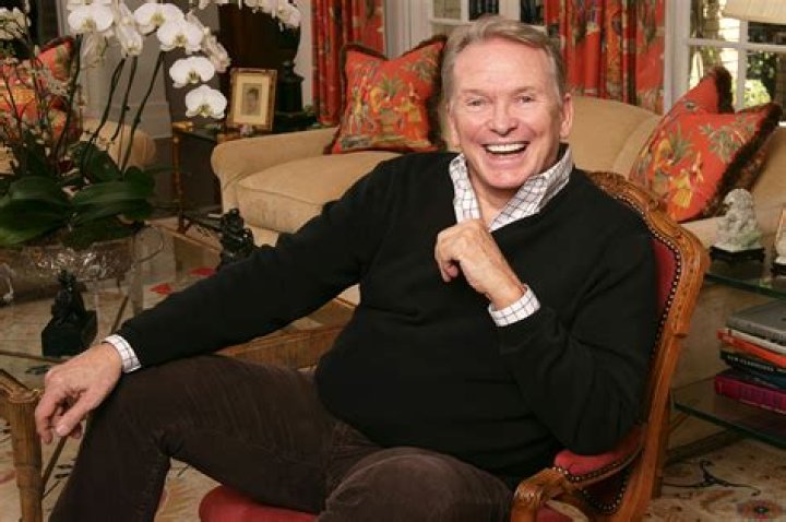 Is Bob Mackie Gay? Being An Ally For the LGBT Community Sparks Rumors!
