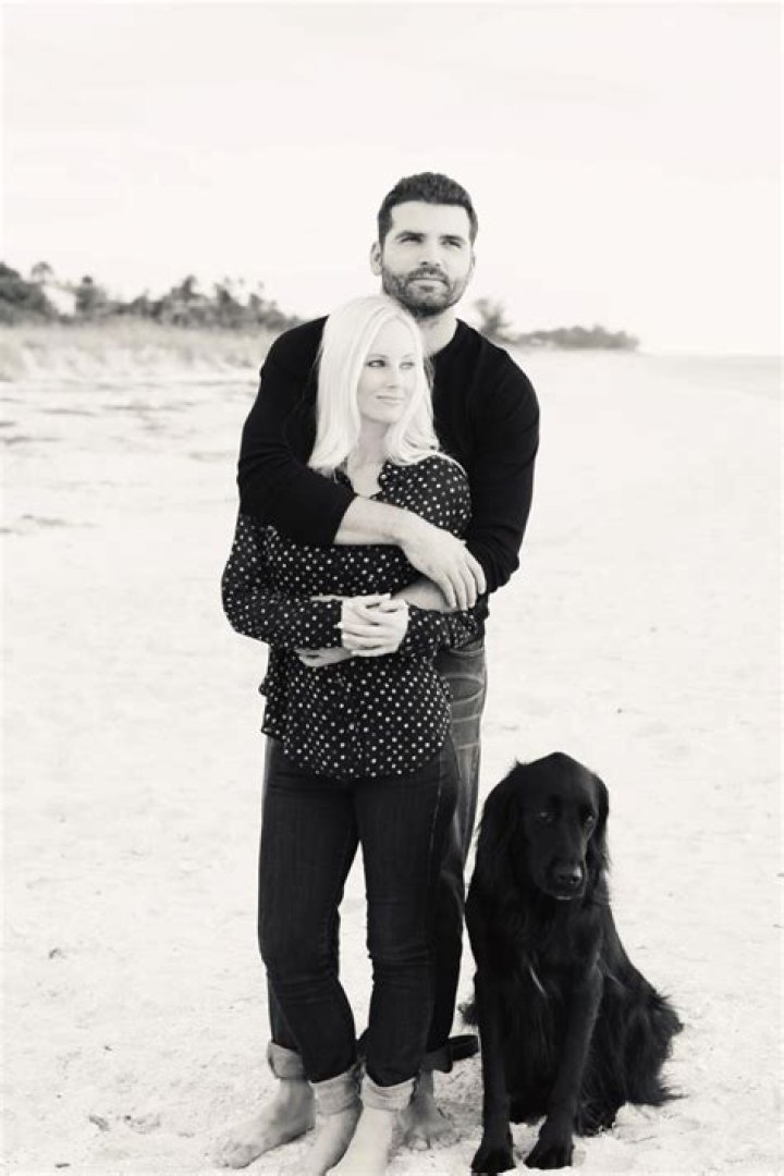 Is He Still Dating Jeanne Paulus?