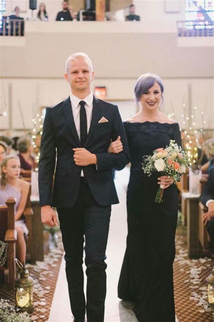 Is Jen Ledger Married? A Deep Dive Into Her Personal Life