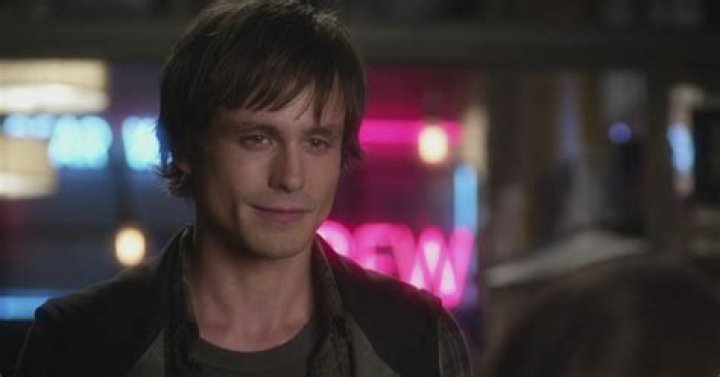 Is Jonny Charles DiLaurentis On 'Pretty Little Liars'? Spencer's Artist Friend Appeared Out Of Nowhere