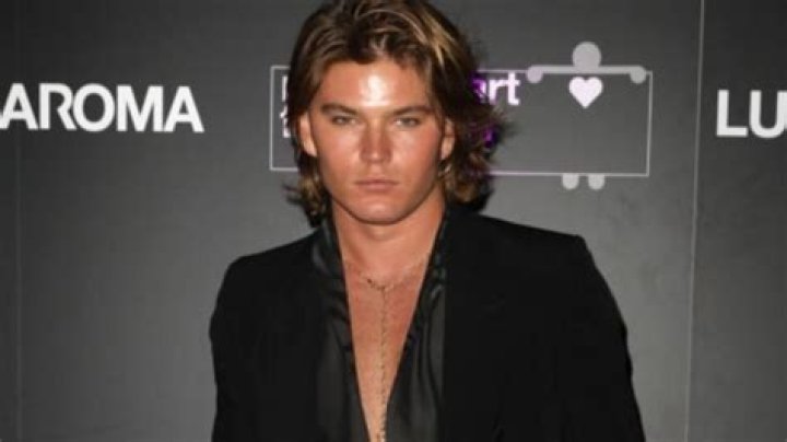 Is Jordan Barrett Gay? What Is the Sexuality of the Australian Model?
