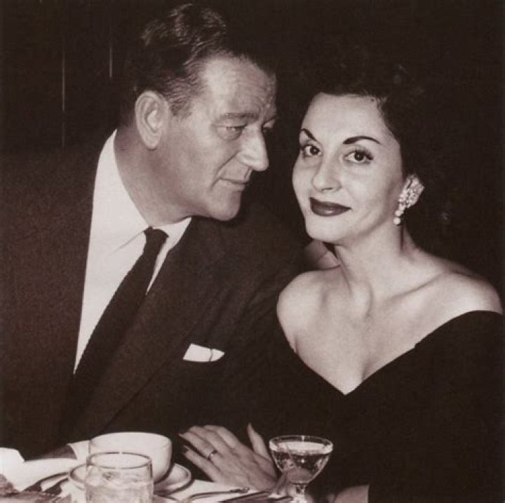 Is Pilar Pallete still alive or dead? Who is her spouse? Wiki Bio