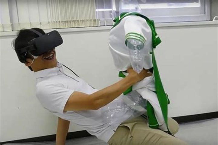 Japan's First VR Porn Festival
