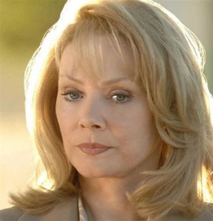 Jean Smart: Sister Georgia Smart, Parents, Bio, Wiki, Age, Career, Net Worth 2023, SAG Awards Show and More