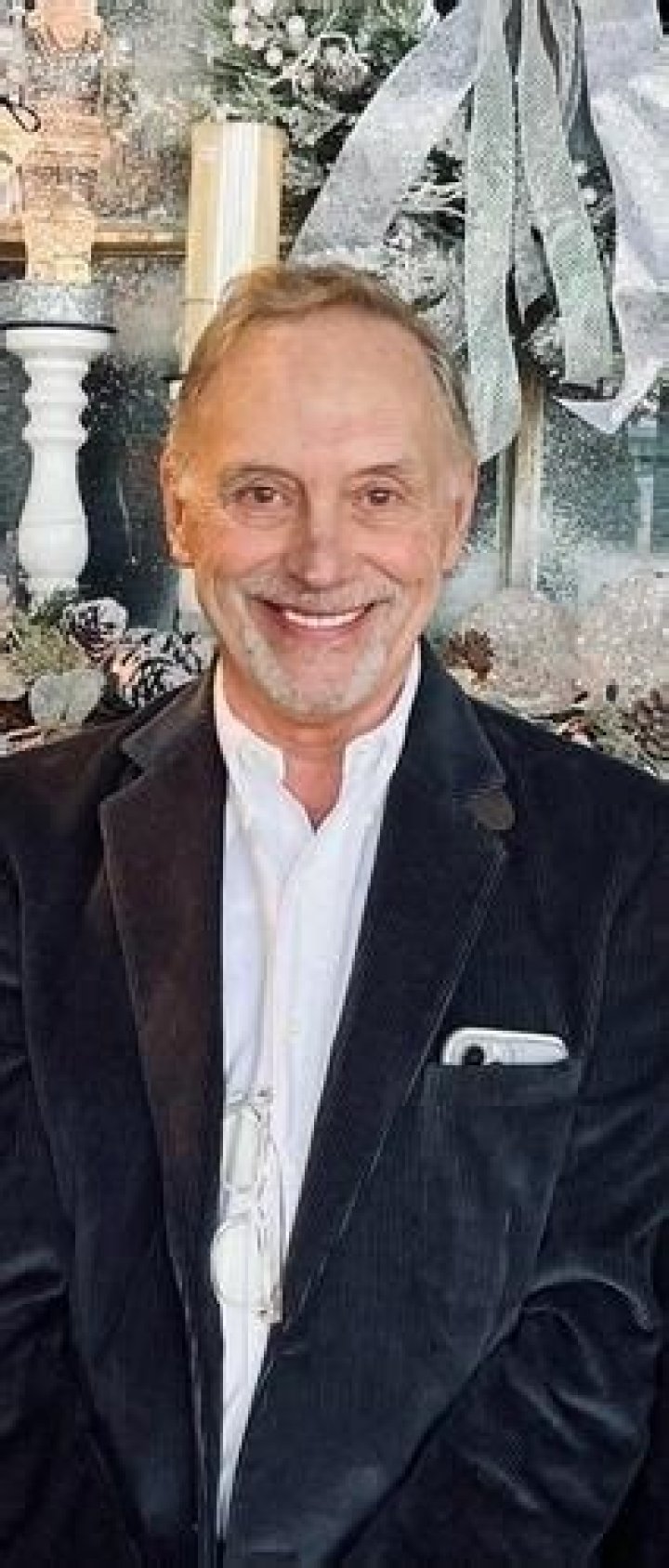 Jeffrey McElroy Obituary News: Alton, Illinois Man and Owner of Jeffrey’s Flowers By Design, Jeffrey McElroy is Dead, Cause of Death