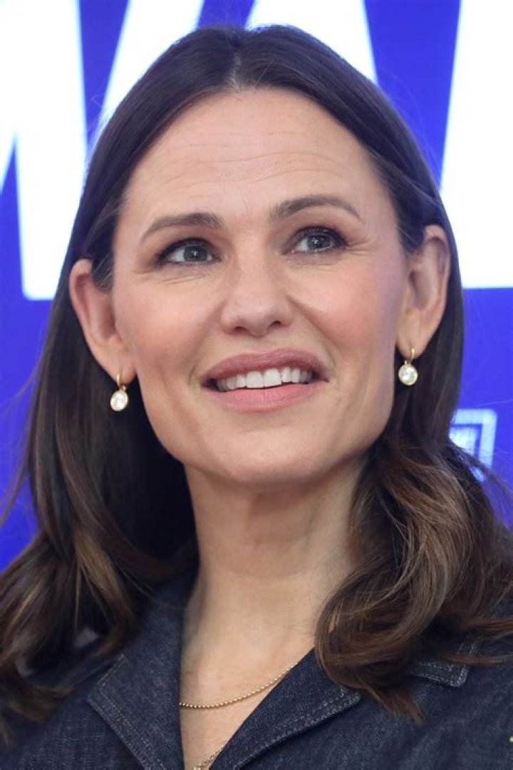 Jennifer Gareis Net Worth 2024