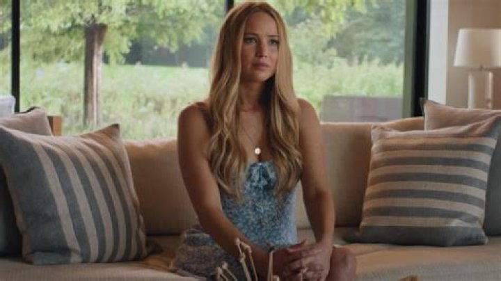 Jennifer Lawrence Fans Excited No Hard Feelings Might Beat The Flash